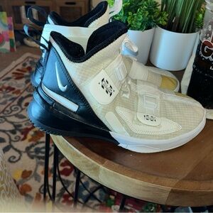 Nike Lebron Soldier 13 Men